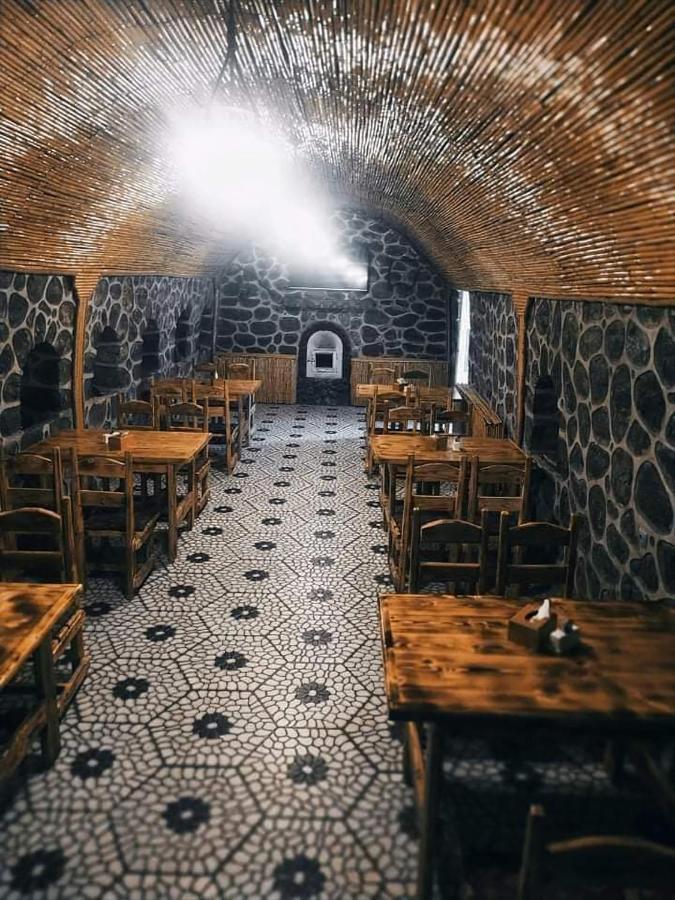 Zangezur Hotel Ґоріс Екстер'єр фото